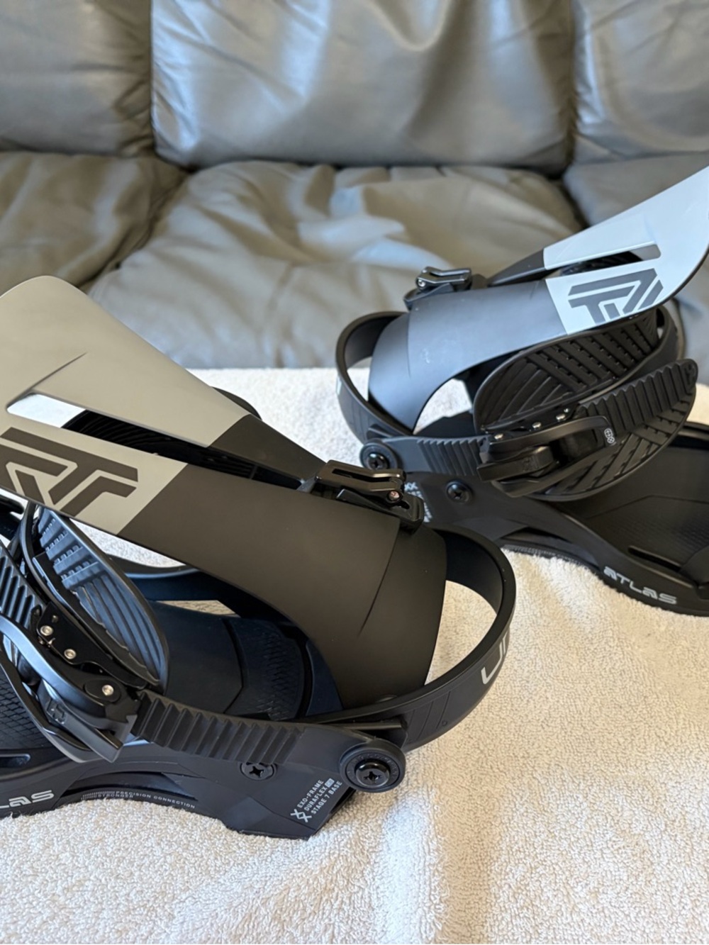 Atlas Snowboard Bindings - Black and Gray